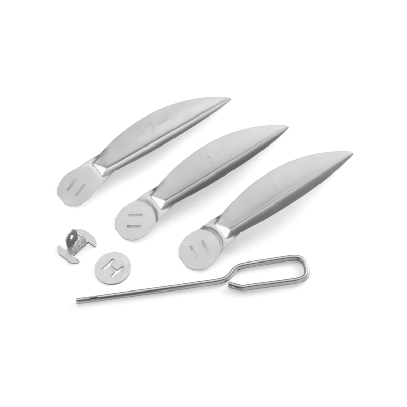 Accesorios para asador de acero inoxidable Weber.
