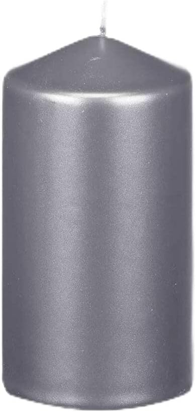 Vela cilíndrica gris brillante, decoración elegante.