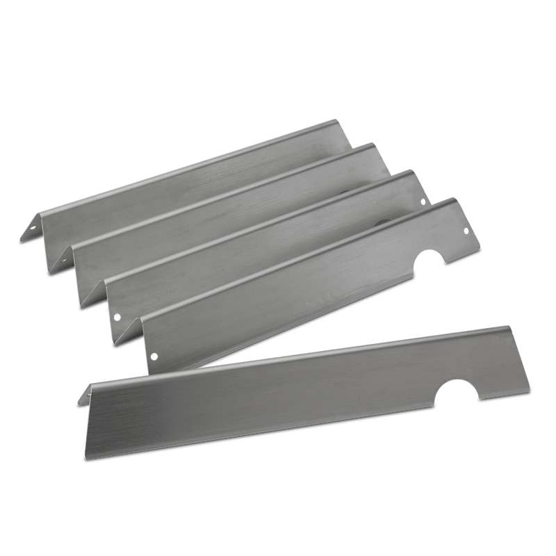 Cinco placas deflectoras de metal gris.