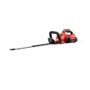 Cortasetos eléctrico inalámbrico rojo sobre fondo blanco